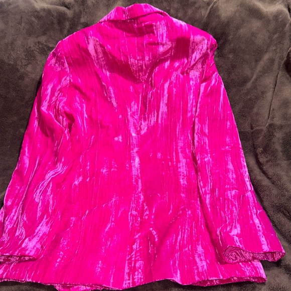 NASTY GAL: HOT PINK CRUSHED VELVET BLAZER. Women’s size U S 6. - Picture 6 of 9